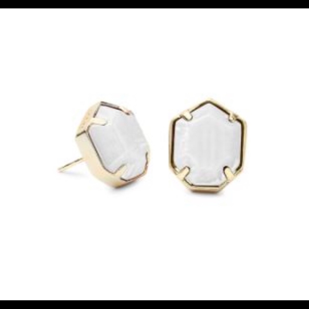 Kendra Scott Taylor Stud Earrings Mother of Pearl
